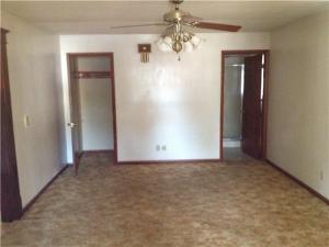 486 E Main St, Circleville, OH 43113 photo 5