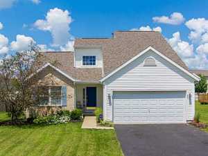 92 Brooksedge Dr, Pataskala, OH 43062 photo 1