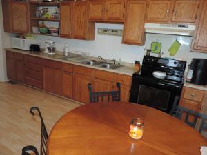 477 Half Ave, Circleville, OH 43113 photo 2