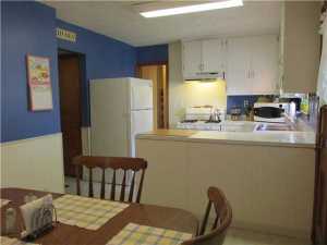 666 E Mound St, Circleville, OH 43113 photo 4