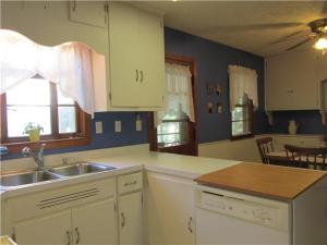 666 E Mound St, Circleville, OH 43113 photo 7