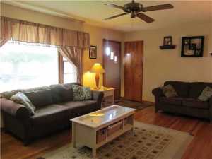 666 E Mound St, Circleville, OH 43113 photo 1