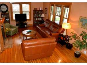 61 E Torrence Rd, Columbus, OH 43214 photo 3