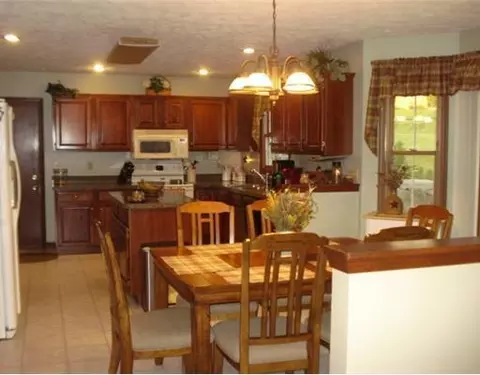 1115 Kingsgate Rd, Springfield, OH 45503 photo 7