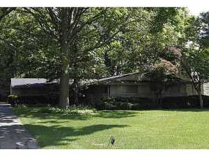 2794 E Broad St, Bexley, OH 43209 photo 1