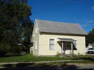 217 E Winter St, Delaware, OH 43015 photo 2
