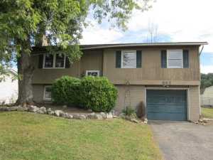652 Huron Dr, Heath, OH 43056 photo 1