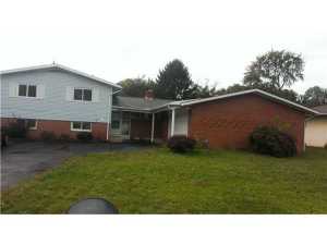 1527 Devonhurst Dr, Columbus, OH 43232 photo 1