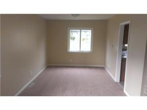 1527 Devonhurst Dr, Columbus, OH 43232 photo 3