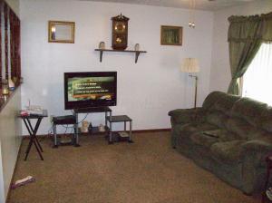 122 Rustic Dr, Circleville, OH 43113 photo 2
