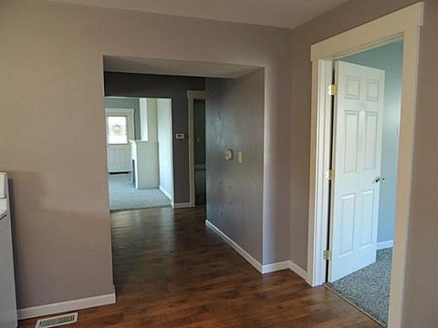 44 E Front St, Logan, OH 43138 photo 16