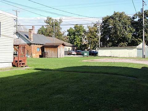 44 E Front St, Logan, OH 43138 photo 5
