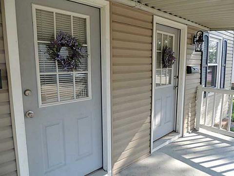 44 E Front St, Logan, OH 43138 photo 3
