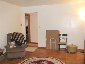 883 Richland Ter, Marion, OH 43302 photo 3