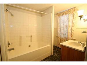 228 E Maynard Ave, Columbus, OH 43202 photo 7