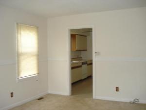 236 N Douglas Ave, Springfield, OH 45503 photo 3