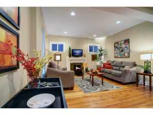 331 E Mithoff St, Columbus, OH 43206 photo 4