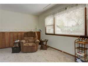 67 E Torrence Rd, Columbus, OH 43214 photo 5