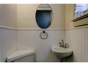 67 E Torrence Rd, Columbus, OH 43214 photo 10