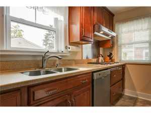 67 E Torrence Rd, Columbus, OH 43214 photo 8