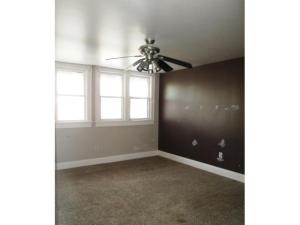 327 E Markison Ave, Columbus, OH 43207 photo 5