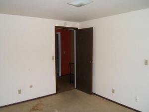 1755 N Pine Tree St #E, Columbus, OH 43229 photo 6