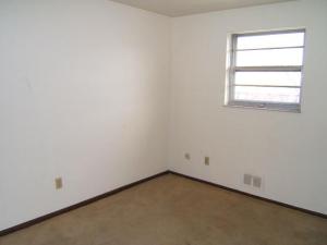 1755 N Pine Tree St #E, Columbus, OH 43229 photo 7