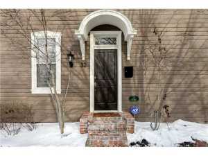 32 E Deshler Ave, Columbus, OH 43206 photo 2