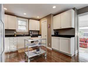 32 E Deshler Ave, Columbus, OH 43206 photo 9