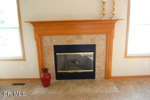 100 Salinger Dr, Lithopolis, OH 43136 photo 5