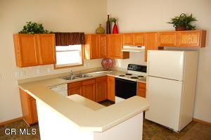 100 Salinger Dr, Lithopolis, OH 43136 photo 3