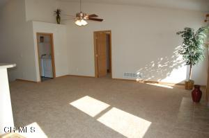 100 Salinger Dr, Lithopolis, OH 43136 photo 7