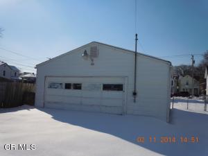 328 S Maple St, Lancaster, OH 43130 photo 3