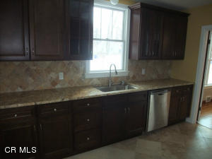 529 Walhalla Rd, Columbus, OH 43202 photo 2