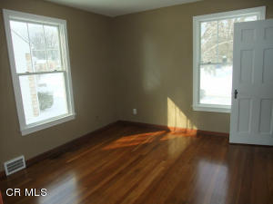 529 Walhalla Rd, Columbus, OH 43202 photo 9