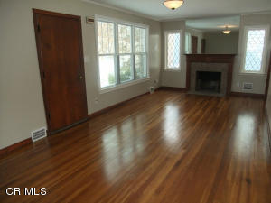 529 Walhalla Rd, Columbus, OH 43202 photo 4
