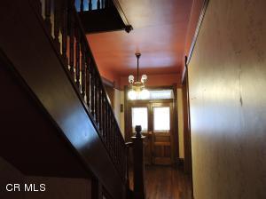 316 E Main St, Logan, OH 43138 photo 9