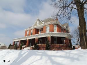 316 E Main St, Logan, OH 43138 photo 4