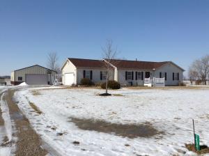 14043 Hoover Rd, Ashville, OH 43103 photo 1
