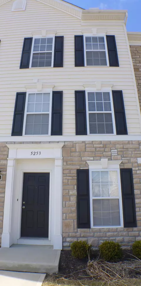 5253 Berthold Pass Dr, Dublin, OH 43016 photo 2