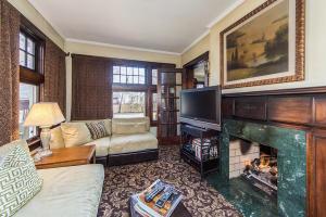 2475 E Broad St, Bexley, OH 43209 photo 11