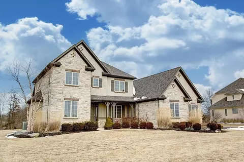 4488 Fox Path Ct, Powell, OH 43065 photo 2