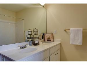 373 Ashmoore Cir E, Powell, OH 43065 photo 17