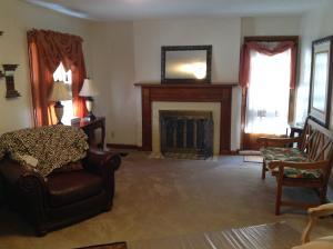 936 Berkeley Rd, Columbus, OH 43206 photo 3