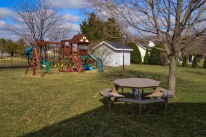 3865 Malaga Cir, Springfield, OH 45502 photo 15