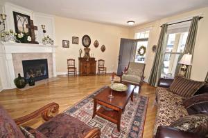 3716 Echo Pl, Powell, OH 43065 photo 3