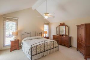 8255 Northwoods Ct, Columbus, OH 43235 photo 18