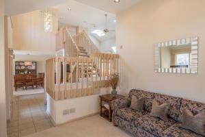 8255 Northwoods Ct, Columbus, OH 43235 photo 7