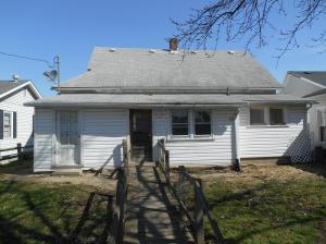 407 E Union St, Circleville, OH 43113 photo 2