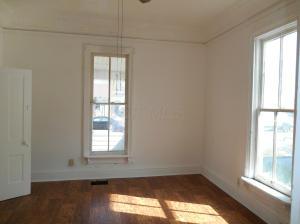 407 E Union St, Circleville, OH 43113 photo 6